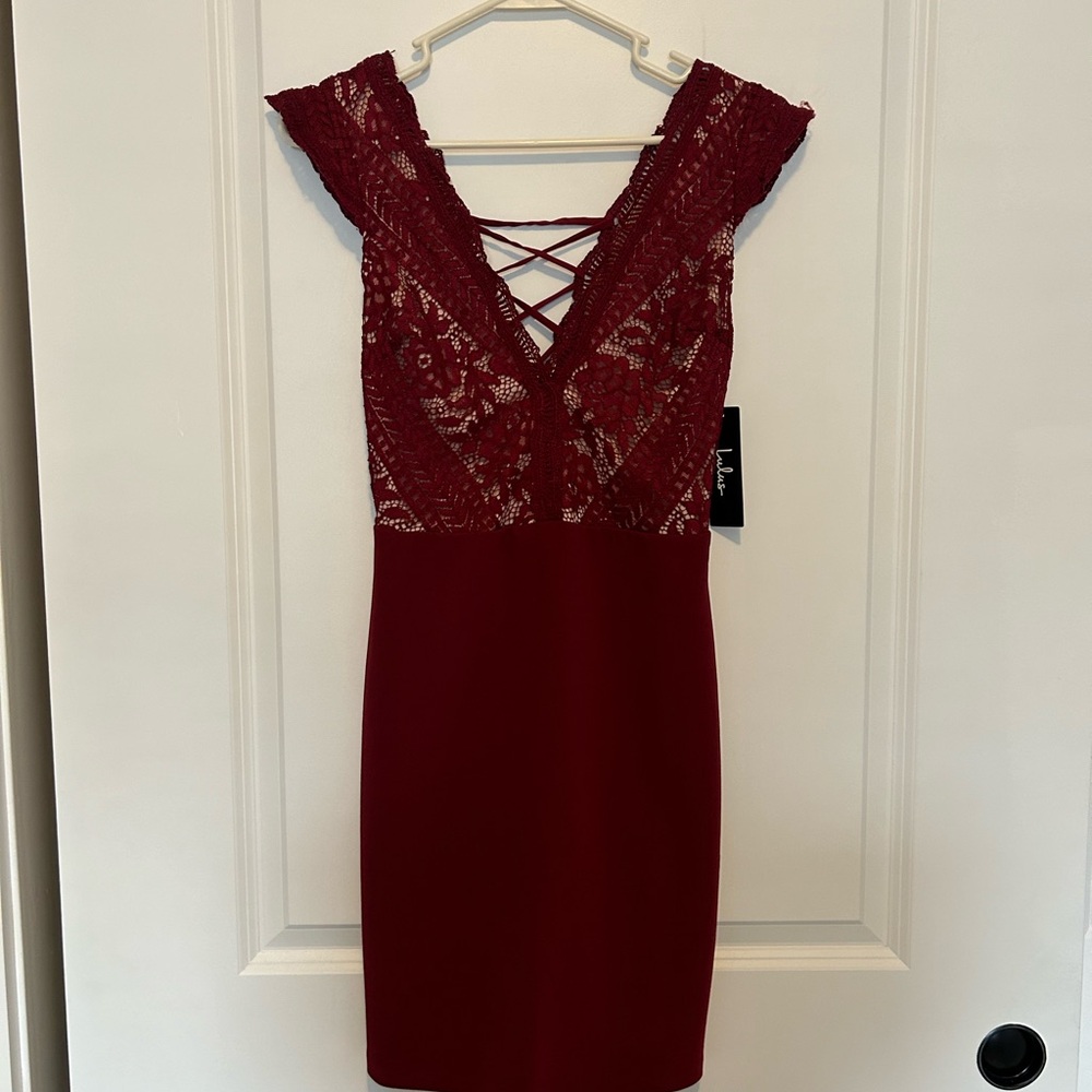 Elegant Lace Burgundy Dress